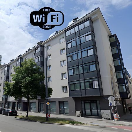 Apartamento Betariel'Com Hauptbahnhof Viena Exterior foto