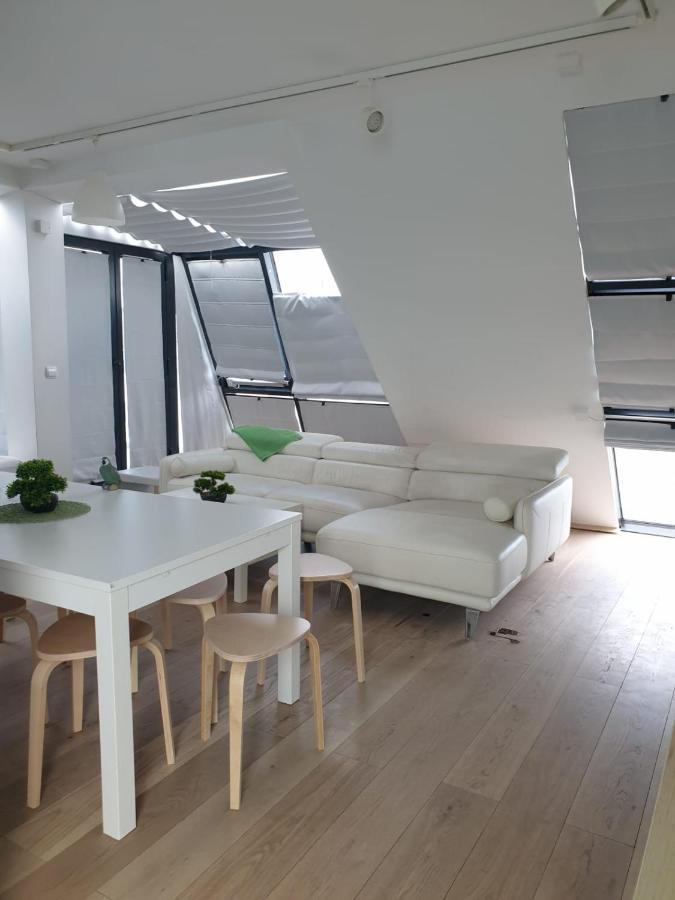 Apartamento Betariel'Com Hauptbahnhof Viena Exterior foto